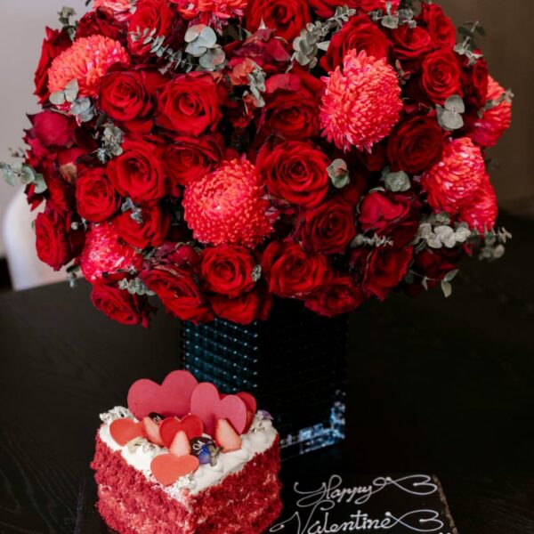 Valentine Bloom & Cake Set